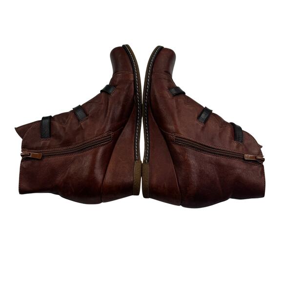 Eric Michael Lena Buttery Soft Brown Leather Buckle Wedge Booties Women's 7.5 - Picture 5 of 9